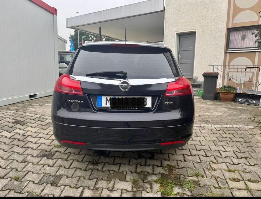 Opel Insignia 253.000 km 4.850 € Ismaning 85737