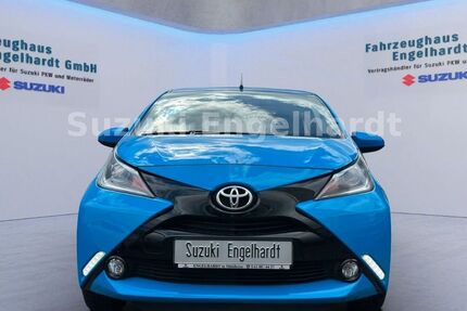 Toyota Aygo (X) 64.000 km 8.900 &euro; Mühlheim 63165