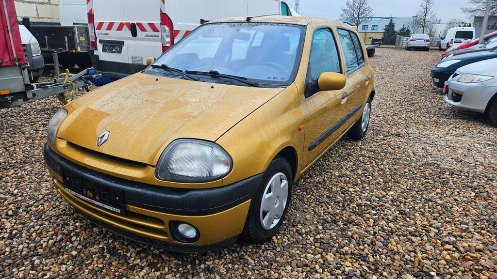 Renault Clio 134.800 km 590 &euro; Rüdersdorf OT Tasdorf 15562