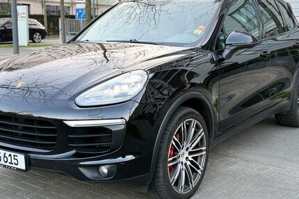 Porsche Cayenne 157.200 km 27.800 &euro; Düsseldorf 40229
