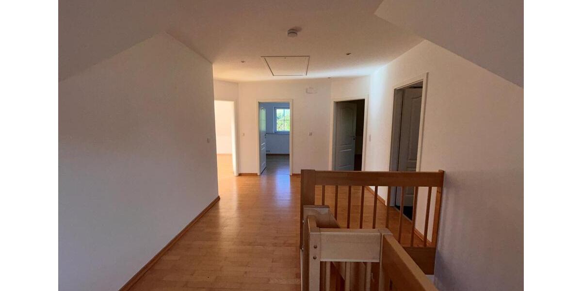 Einfamilienhaus Bargteheide - 5 Zimmer, 182 m&sup2;, 2.457&euro; | Angebot:25995686