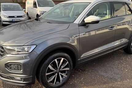 VW T-Roc 97.000 km 23.450 € Ahausen (ehem. TÜV Gelände) 27367