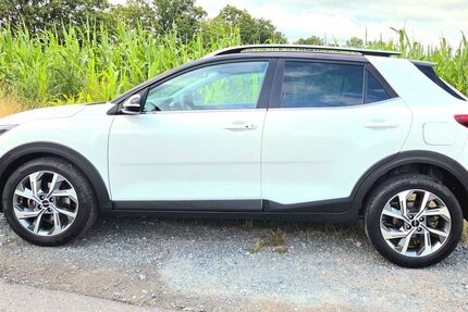 Kia Stonic 70.000 km 14.990 &euro; Weismain 96260