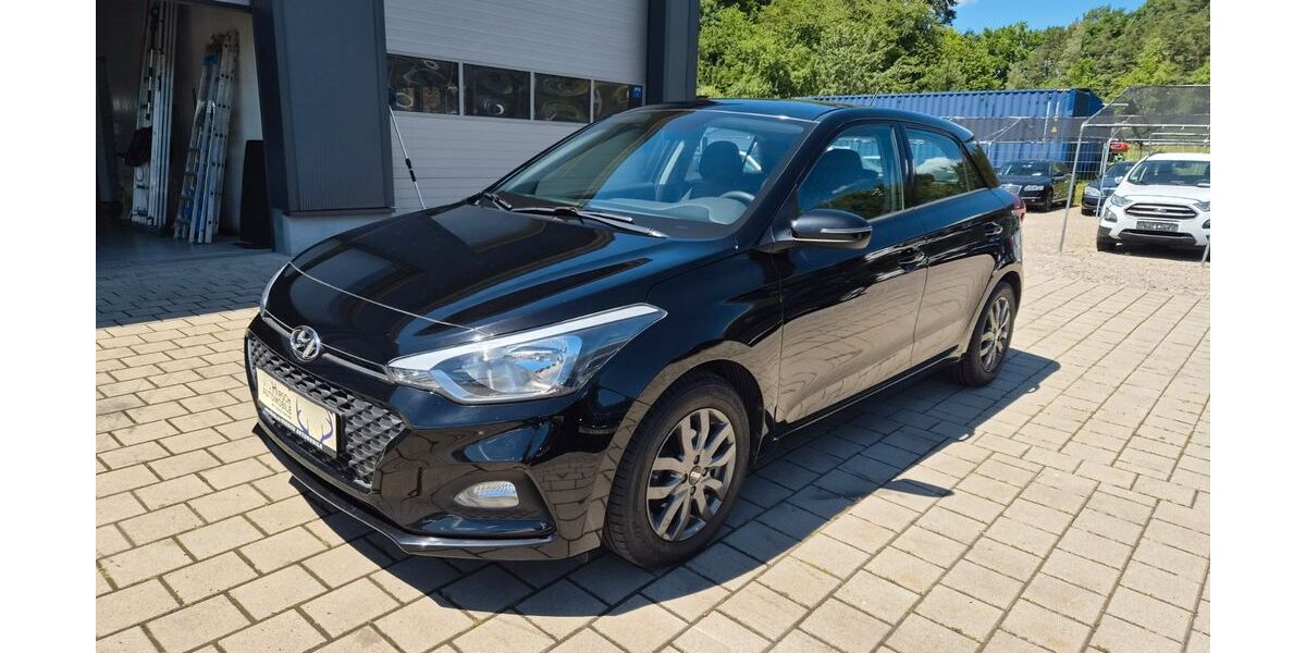 Hyundai i20 110.000 km 8.490 &euro; Horb-Mühringen 72160