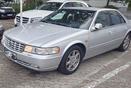 Cadillac STS