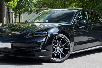 Porsche Taycan 12.761 km 66.930 € Berlin 10587