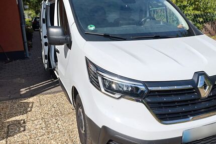 Renault Trafic 67.000 km 20.900 &euro; Perl 66706