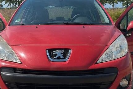 Peugeot 207 293.456 km 850 &euro; Edemissen 31234