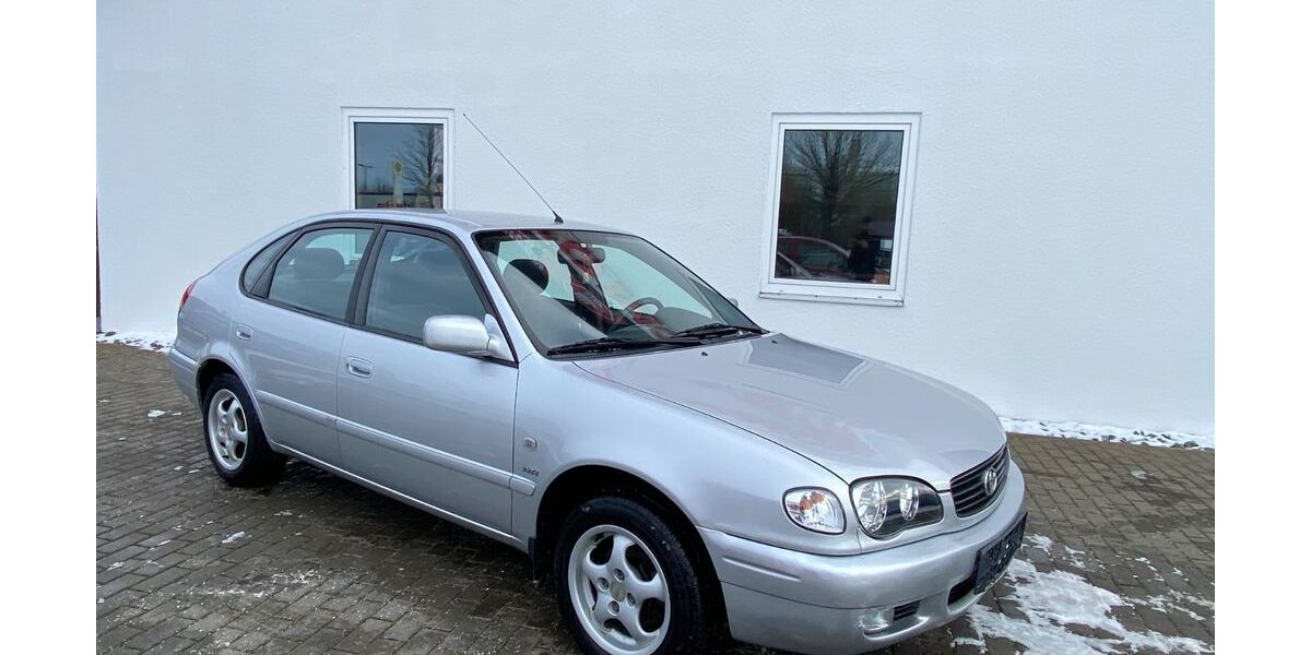 Toyota Corolla 110.000 km 2.950 &euro; Goslar 38644