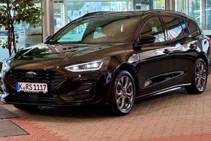 Ford Focus 4.000 km 37.890 € Köln 50769