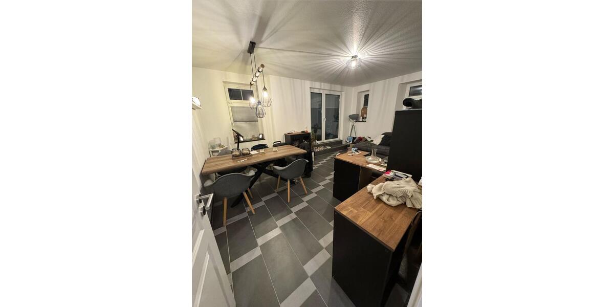 Etagenwohnung Bad Liebenstein - 4 Zimmer, 100 m&sup2;, 1.050&euro; | Angebot:25340222