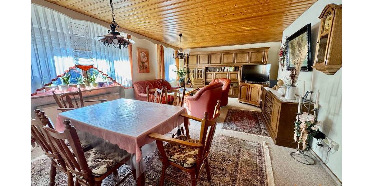Einfamilienhaus Gunzenhausen Laubenzedel - 8 Zimmer, 203 m&sup2;, 329.000&euro; | Angebot:25680267