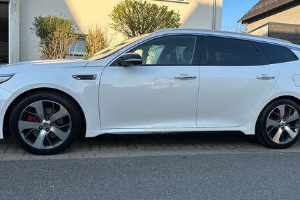 Kia Optima 55.235 km 25.000 € Schiffweiler 66578