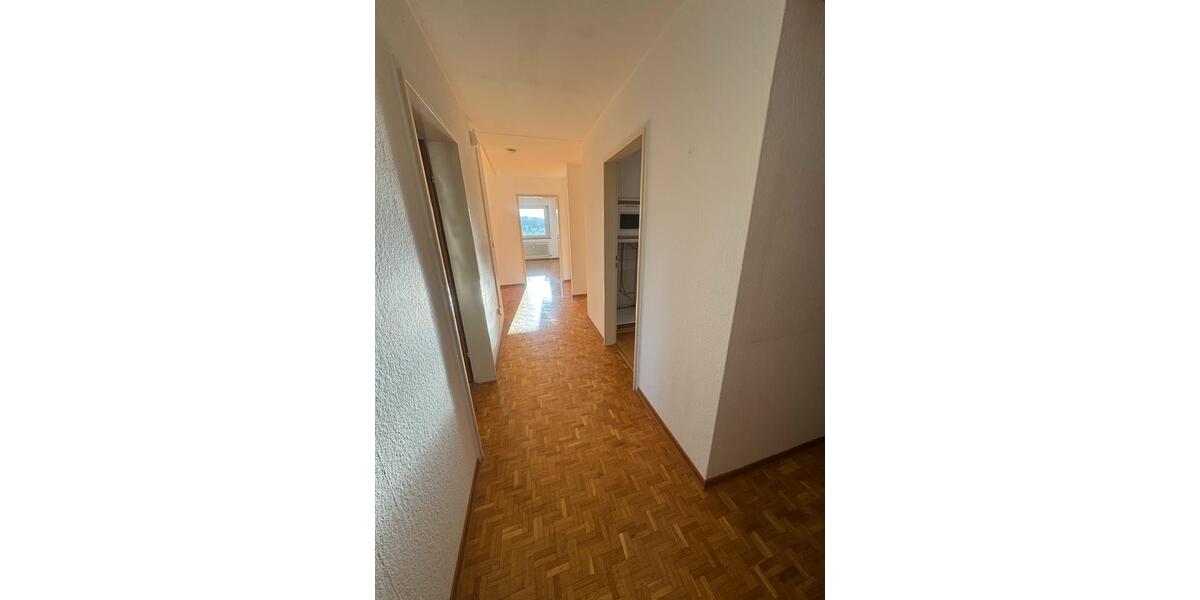 Etagenwohnung Münsingen - 4 Zimmer, 99 m&sup2;, 850&euro; | Angebot:26375254