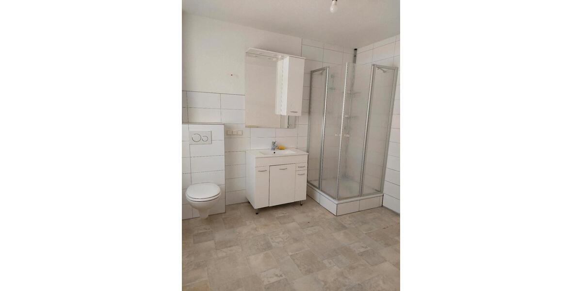 Etagenwohnung Schrecksbach - 3 Zimmer, 100 m&sup2;, 600&euro; | Angebot:25416522