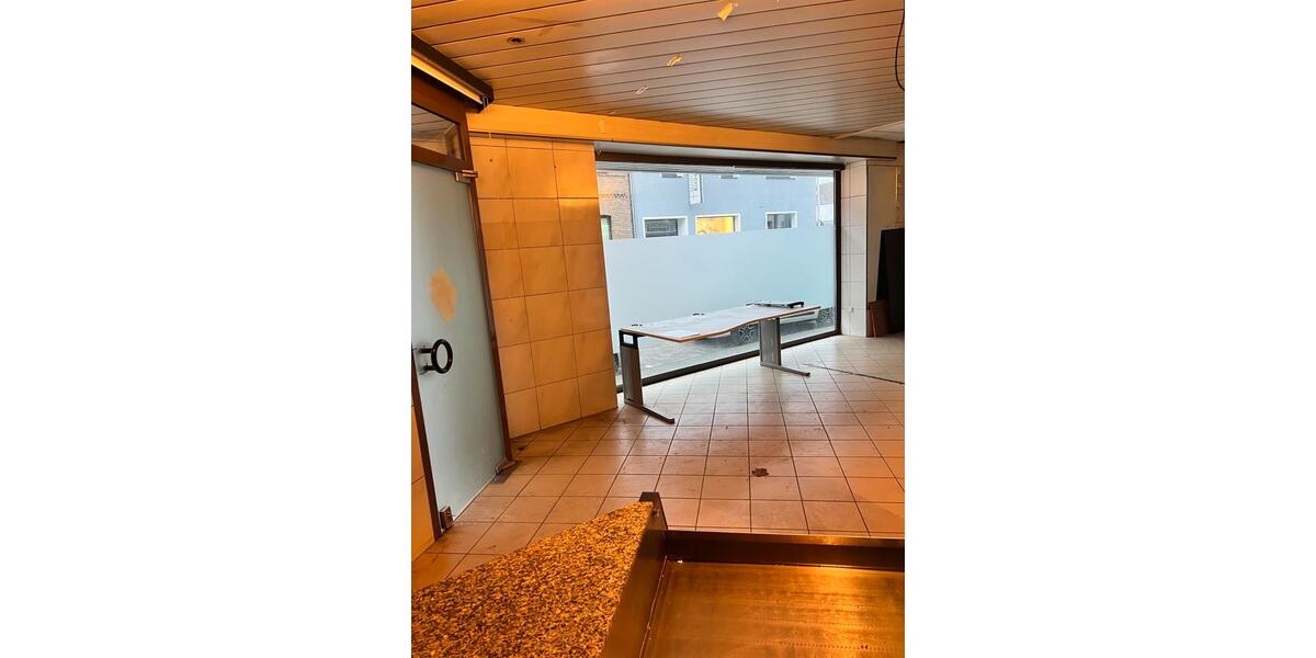 Gewerbeobjekt Bornheim - 1.800&euro; | Angebot:25160853