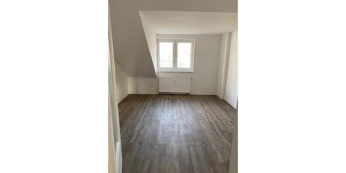 Dachgeschoßwohnung Delmenhorst Bungerhof - 3 Zimmer, 66 m&sup2;, 562&euro; | Angebot:24611639