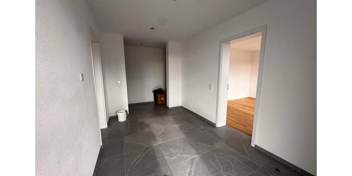 Erdgeschoßwohnung Albstadt Gemarkung Onstmettingen - 3 Zimmer, 93 m&sup2;, 950&euro; | Angebot:26102762