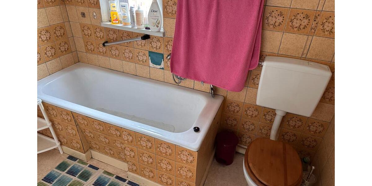Reihenhaus Waltershausen - 10 Zimmer, 160 m&sup2;, 185.000&euro; | Angebot:23055934