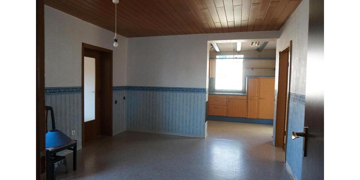 Einfamilienhaus Breidenbach - 7 Zimmer, 258 m&sup2;, 249.000&euro; | Angebot:26869708