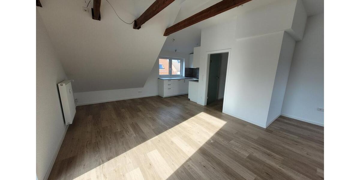 Dachgeschoßwohnung Rosdorf - 2 Zimmer, 75 m&sup2;, 890&euro; | Angebot:25169146