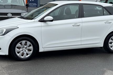 Hyundai i20 123.000 km 6.999 &euro; Frankfurt am Main 60314