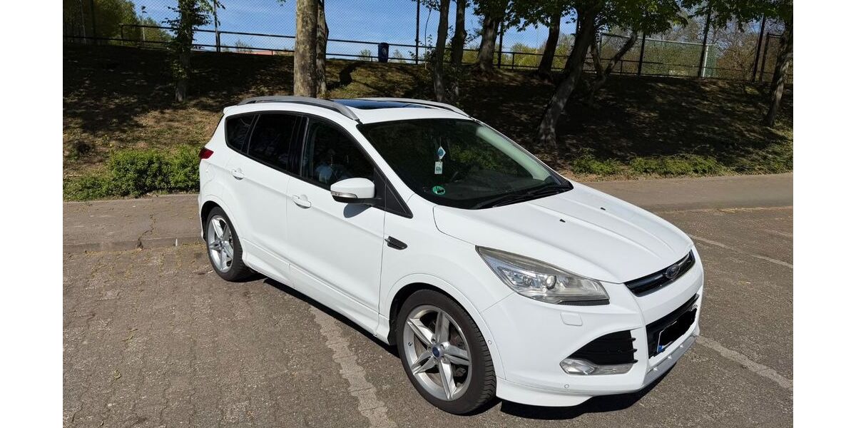 Ford Kuga 168.900 km 9.800 &euro; Wiesbaden 65197