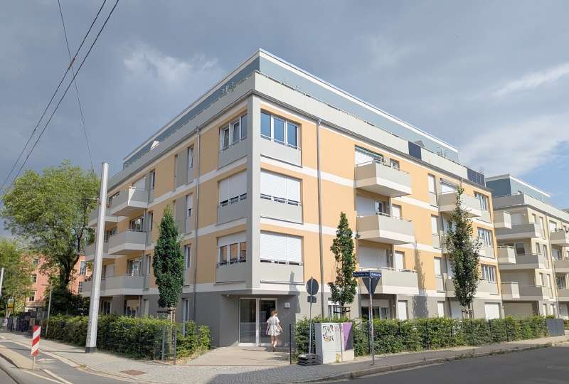 Etagenwohnung Dresden Löbtau - 4 Zimmer, 106 m&sup2;, 1.320&euro; | Angebot:27126524