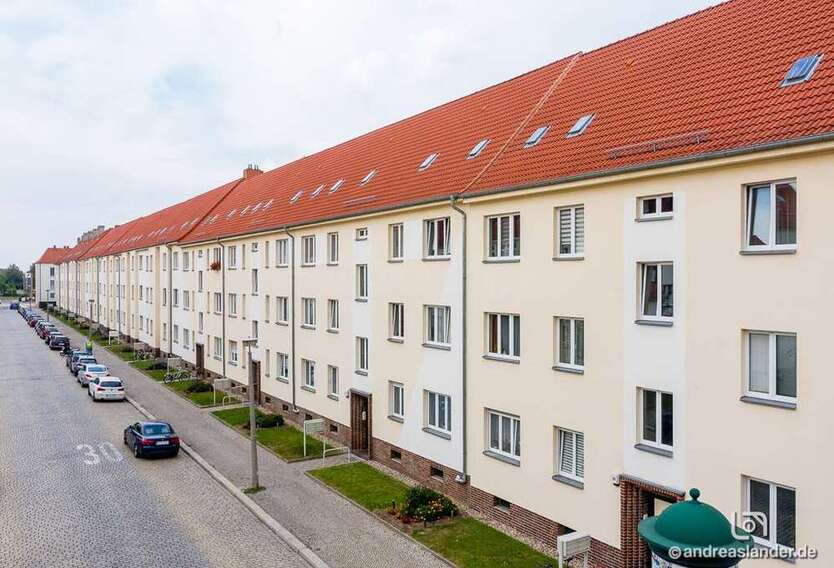 Wohnung zum Mieten in Magdeburg 330 € 44 m²
