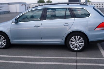 VW Golf 101.300 km 7.699 &euro; Berlin 13435