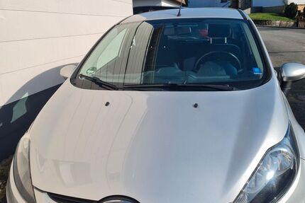 Ford Fiesta 112.400 km 4.200 &euro; Schmitt 56825
