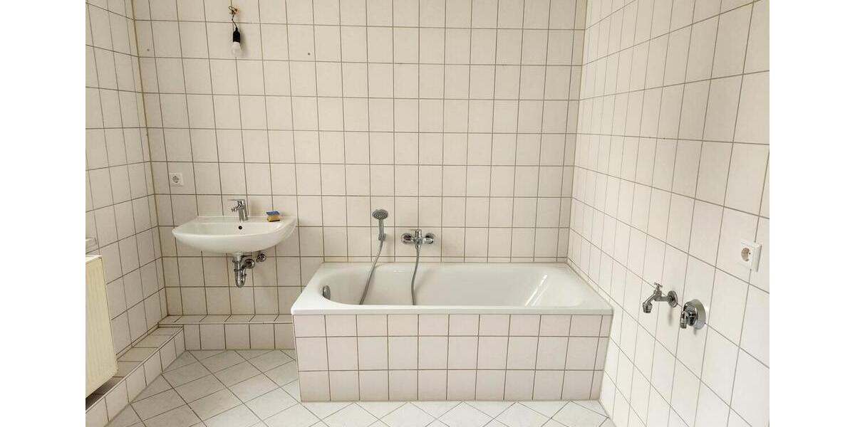 Etagenwohnung Zittau - 2 Zimmer, 57 m&sup2;, 255&euro; | Angebot:25432938