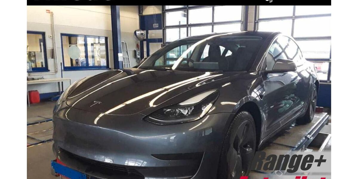Tesla Model 3 49.350 km 26.750 &euro; Schöningen 38364