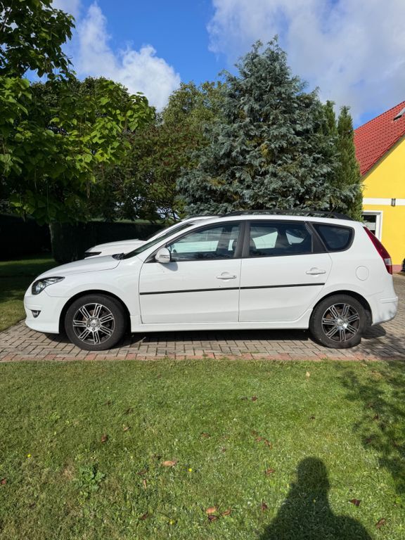 i30