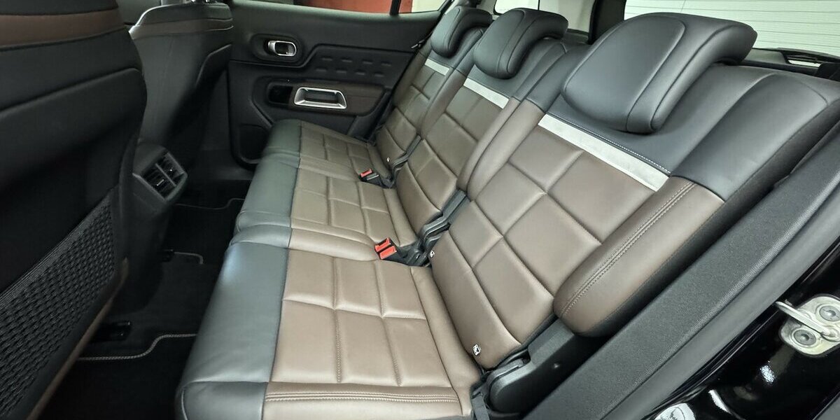 Citroen C5 Aircross 225 Hybrid Shine Pack Leder Massage 98.300 km 18.330 &euro; Lich 35423