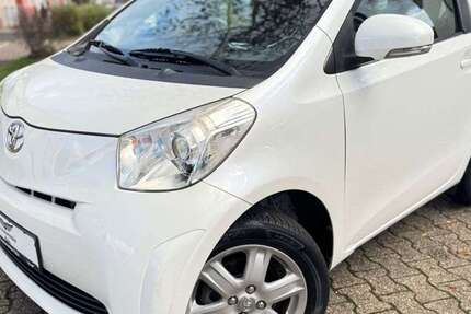 Toyota iQ 119.000 km 6.490 € Köln 51147