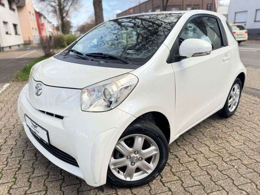 Toyota iQ 119.000 km 6.490 € Köln 51147