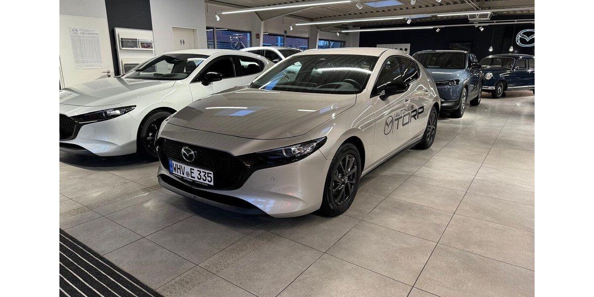 Mazda 3 3.689 km 28.590 &euro; Wilhelmshaven 26388