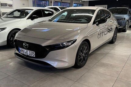 Mazda 3 3.920 km 28.590 &euro; Wilhelmshaven 26388
