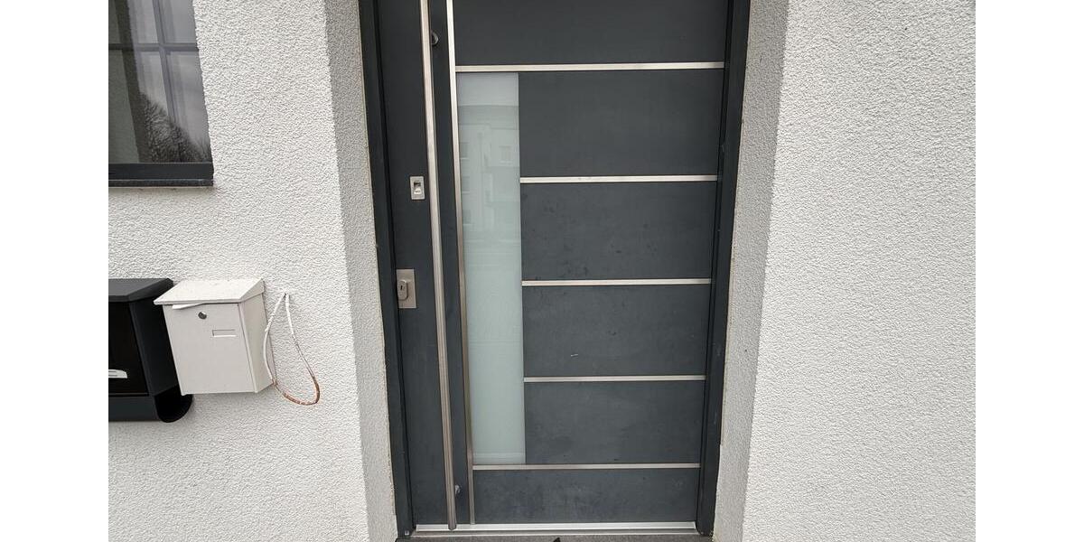 Einfamilienhaus Kerpen - 10 Zimmer, 245 m&sup2;, 3.000&euro; | Angebot:24689121