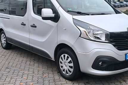 Renault Trafic 99.890 km 17.499 &euro; hennigsdorf 16761