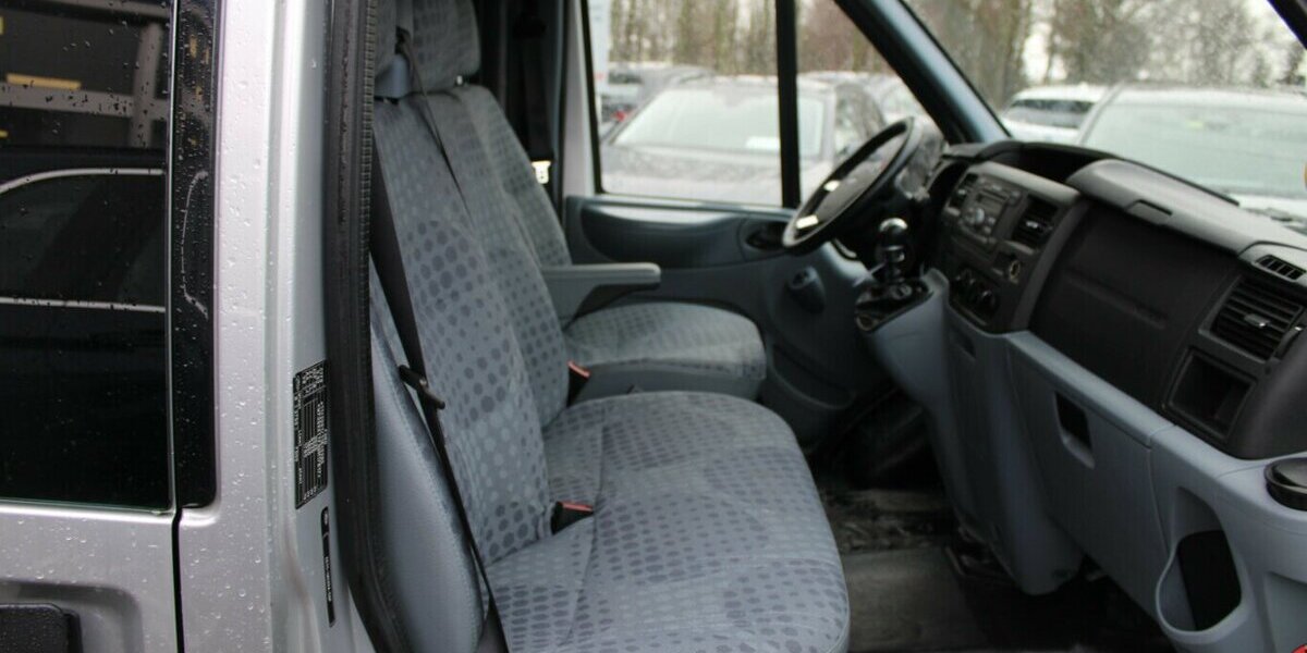 Ford Transit 300 L TDCi VA Trend - 9-Sitzer - 72.380 km 12.980 &euro; Euskirchen 53881