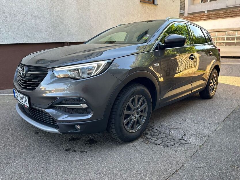 Opel Grandland (X) 98.000 km 14.990 € Neu-Ulm (Pfuhl) 89233