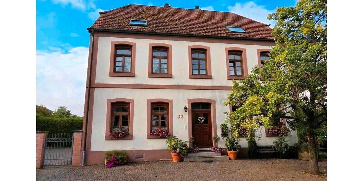 Bauernhaus, Landhaus Battweiler - 7 Zimmer, 350 m&sup2;, 420.000&euro; | Angebot:27254947