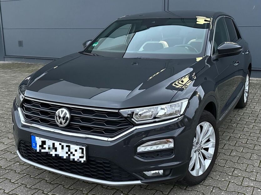 VW T-Roc 86.000 km 19.688 € Urbach 73660
