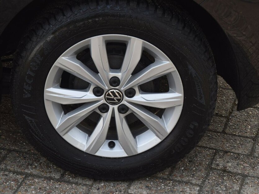 VW Polo Highline TSI Navi*Climatr.*ACC*Allseason 41.085 km 15.980 € Rastede 26160