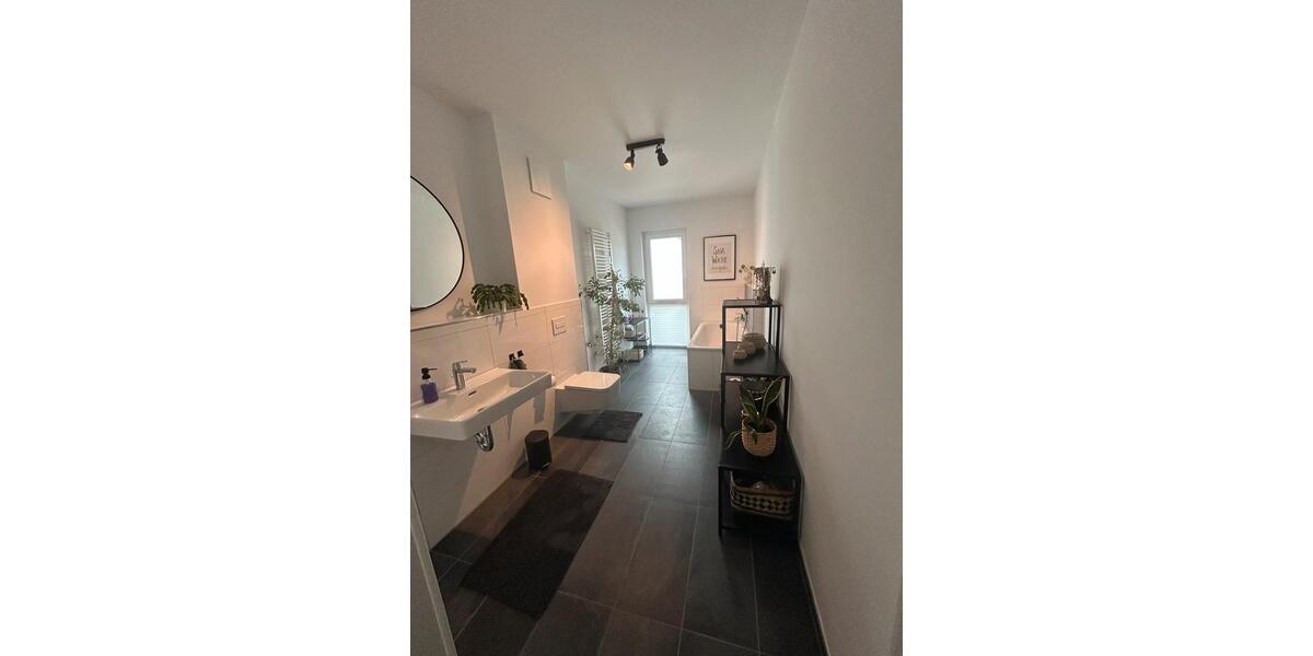 Etagenwohnung Wunstorf - 4 Zimmer, 130 m&sup2;, 1.772&euro; | Angebot:25444391