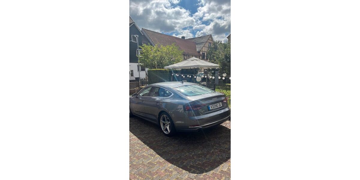 Audi A5 192.000 km 22.999 &euro; Helsa 34298