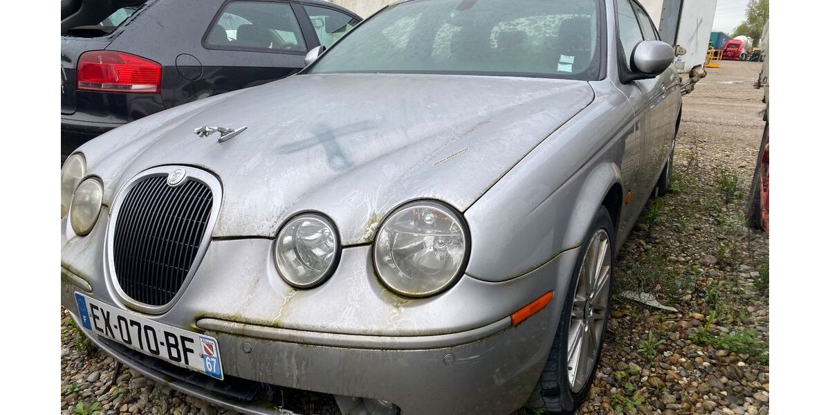 Jaguar S-Type 124.000 km 1.700 &euro; Kehl 77694
