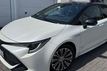 Toyota Corolla 50.000 km 18.900 &euro; Ransbach Baumbach 56235